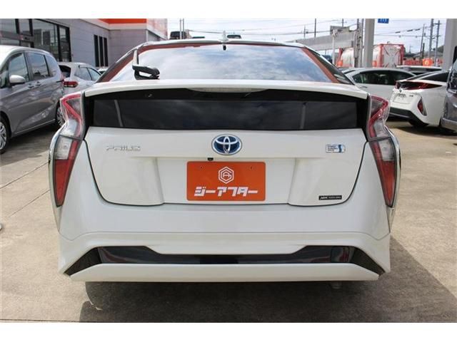 TOYOTA PRIUS 2016 Image 31