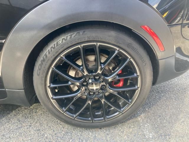 BMW MINI CLUBMAN 2014 Image 31