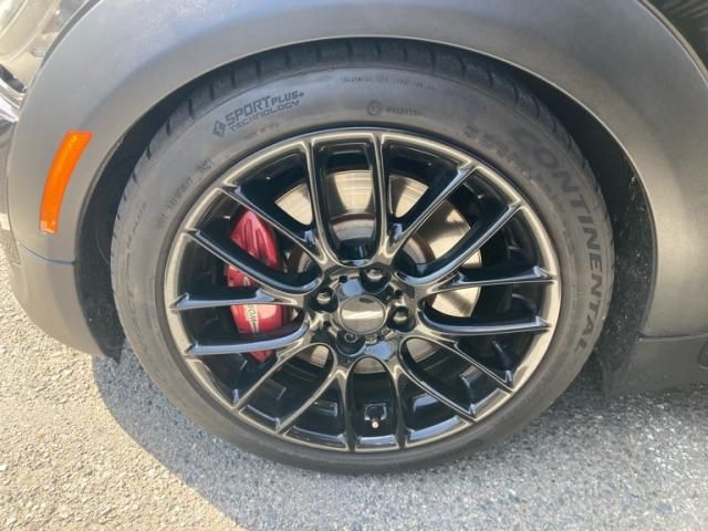 BMW MINI CLUBMAN 2014 Image 31