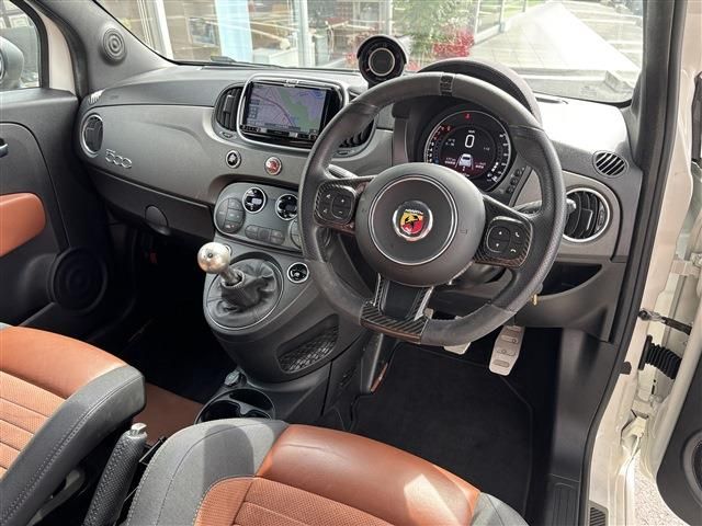 FIAT ABARTH 595 2017 Image 31