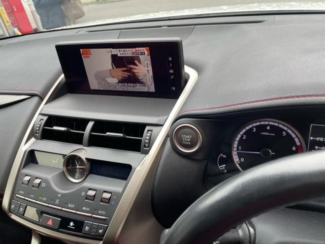 TOYOTA LEXUS NX300 2019 Image 31