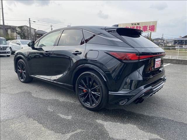 TOYOTA LEXUS RX500H 2025 Image 31