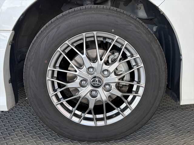 TOYOTA NOAH HYBRID 2017 Image 31