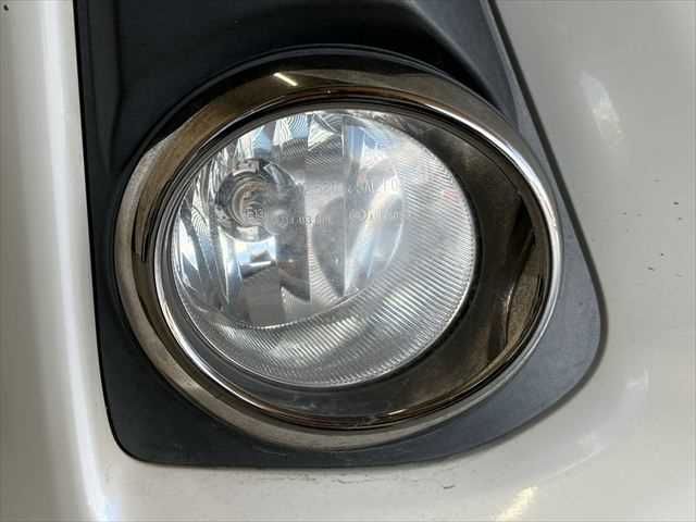 TOYOTA NOAH HYBRID 2017 Image 31