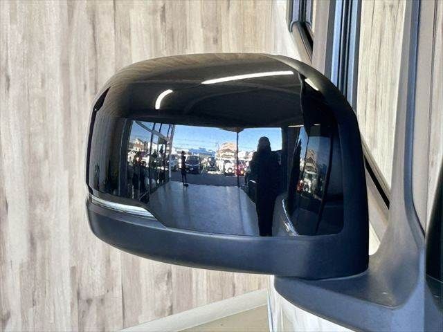 HONDA N BOX CUSTOM 2022 Image 31