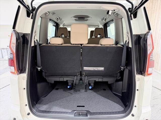 NISSAN SERENA  WG 2018 Image 31