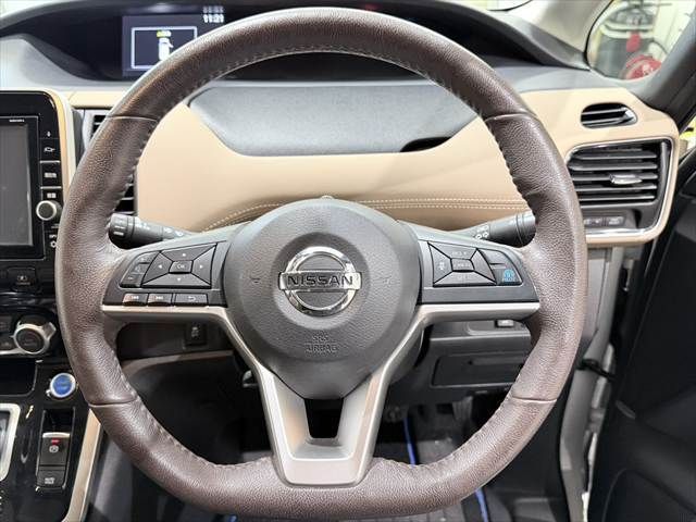 NISSAN SERENA  WG 2018 Image 31