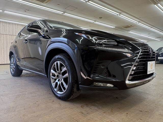 TOYOTA LEXUS NX300H 2018 Image 31