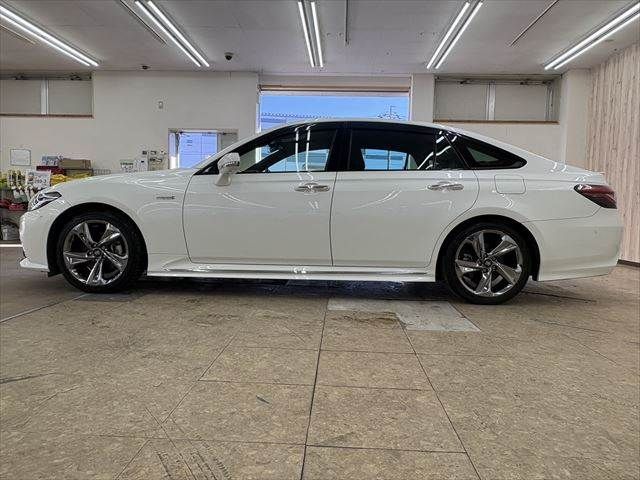 TOYOTA CROWN SEDAN HYBRID 2018 Image 31