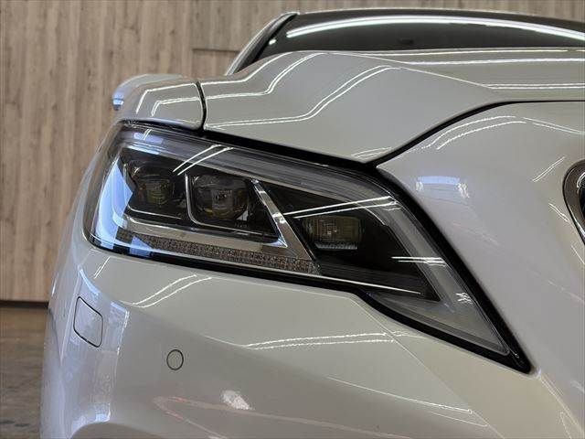 TOYOTA CROWN SEDAN HYBRID 2018 Image 31