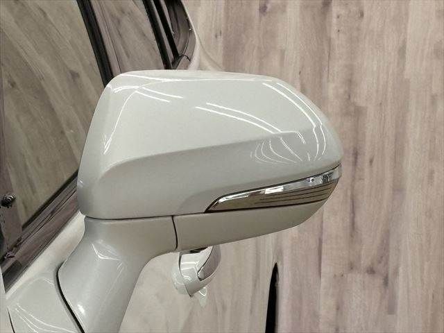 TOYOTA CROWN SEDAN HYBRID 2018 Image 31