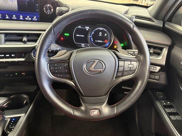 TOYOTA LEXUS UX250H 2020 Image 31