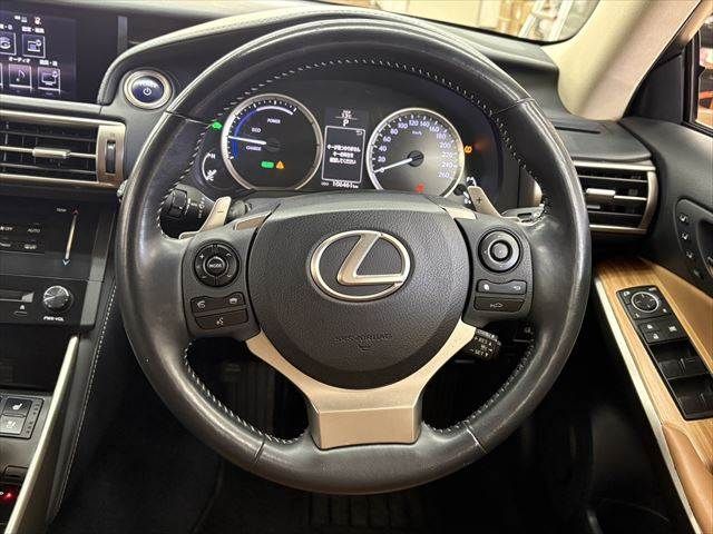 TOYOTA LEXUS IS300H 2013 Image 31