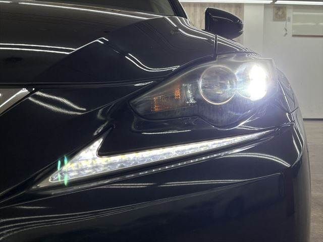 TOYOTA LEXUS IS300H 2013 Image 31