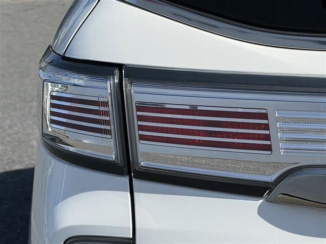 NISSAN ELGRAND 2024 Image 31