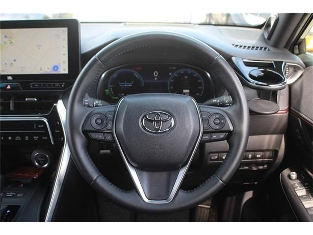 TOYOTA HARRIER PHEV 2023 Image 31