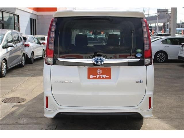 TOYOTA ESQUIRE HYBRID 2015 Image 31