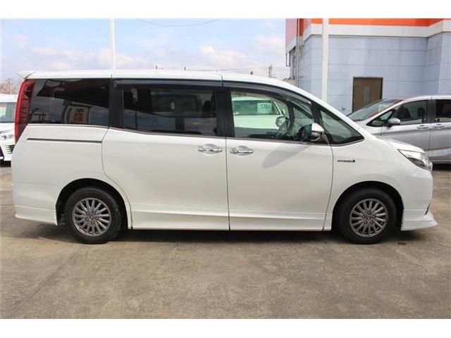 TOYOTA ESQUIRE HYBRID 2015 Image 31