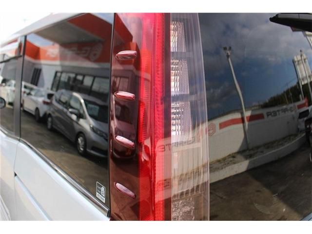 TOYOTA ESQUIRE HYBRID 2015 Image 31