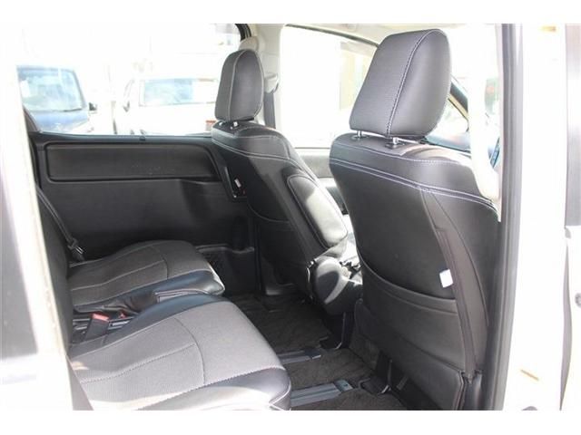 TOYOTA ESQUIRE HYBRID 2015 Image 31