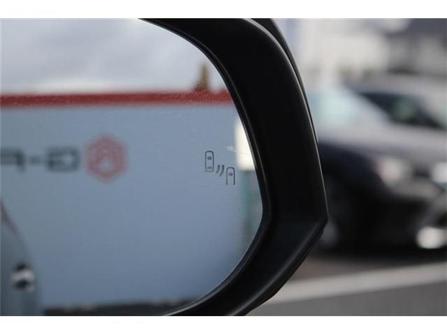 TOYOTA RAV4 HYBRID 4WD 2019 Image 31