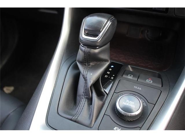 TOYOTA RAV4 HYBRID 4WD 2019 Image 31