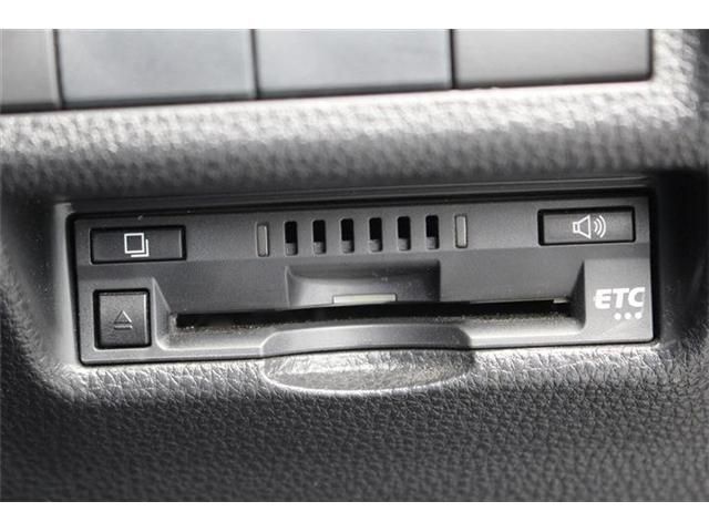 TOYOTA RAV4 HYBRID 4WD 2019 Image 31