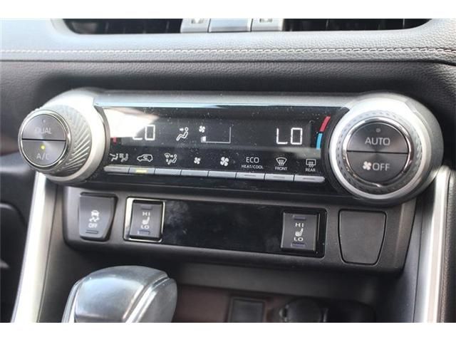 TOYOTA RAV4 HYBRID 4WD 2019 Image 31