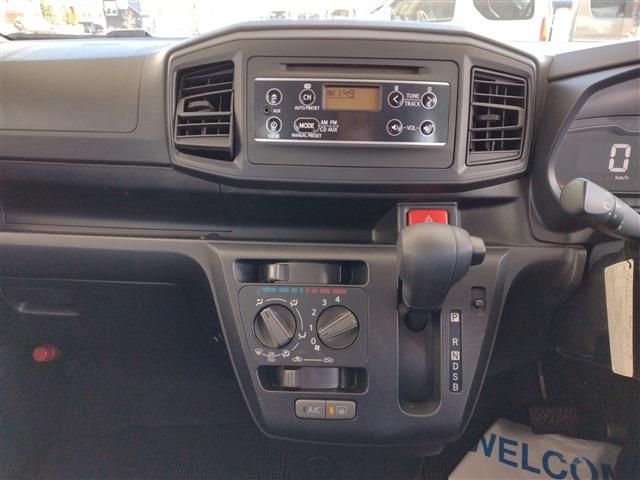 DAIHATSU MIRA E:S 4WD 2021 Image 31