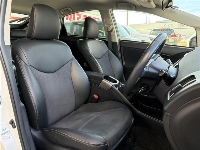 TOYOTA PRIUS 2015 Image 31