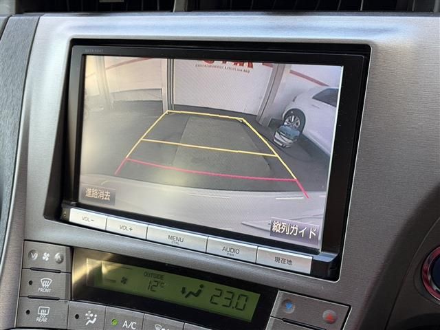 TOYOTA PRIUS 2015 Image 31