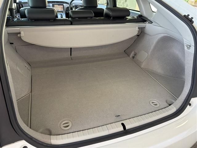 TOYOTA PRIUS 2015 Image 31