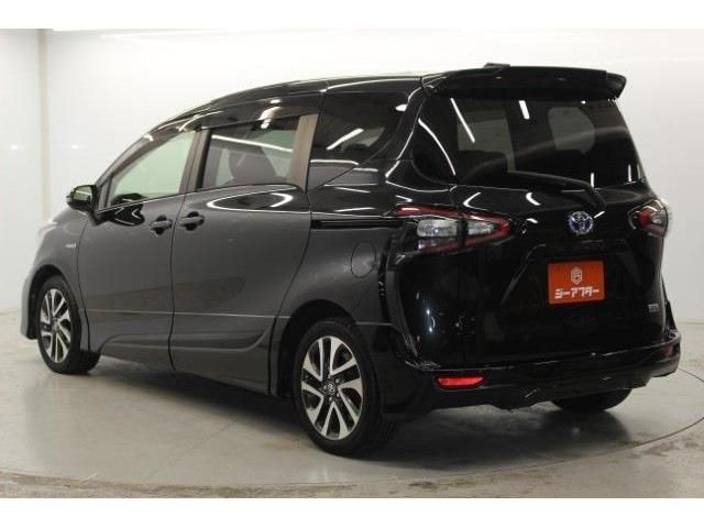 TOYOTA SIENTA HYBRID 2017 Image 31