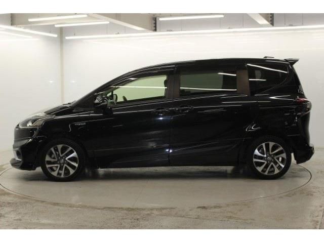 TOYOTA SIENTA HYBRID 2017 Image 31