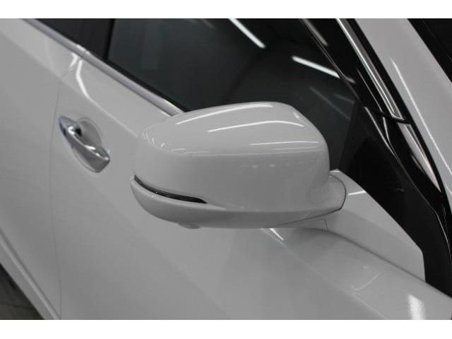 HONDA LEGEND HYBRID 2015 Image 31