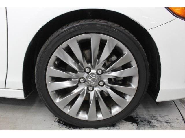 HONDA LEGEND HYBRID 2015 Image 31