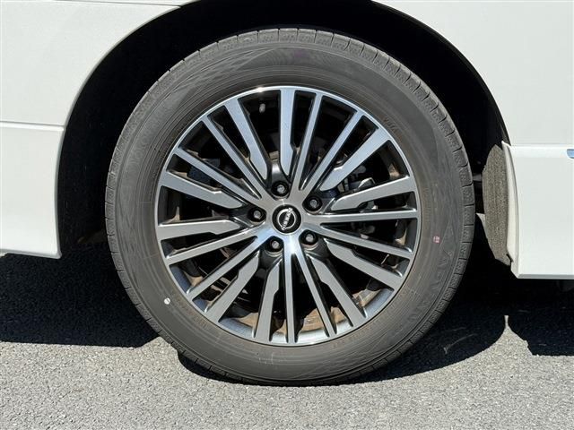 NISSAN ELGRAND 2024 Image 31