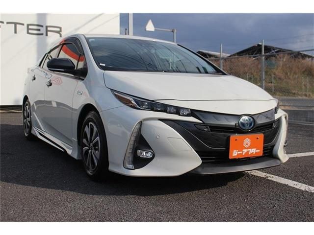 TOYOTA PRIUS PHV 2019 Image 31