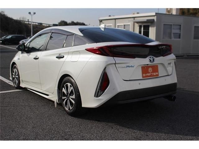 TOYOTA PRIUS PHV 2019 Image 31