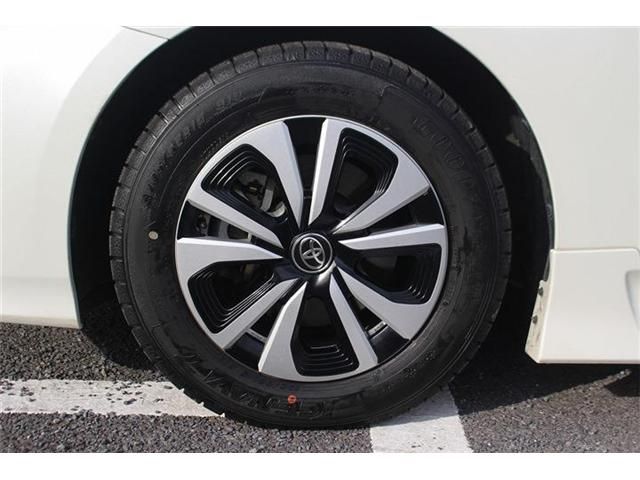 TOYOTA PRIUS PHV 2019 Image 31