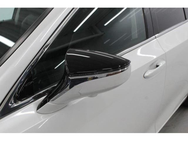 TOYOTA LEXUS ES300H 2019 Image 31