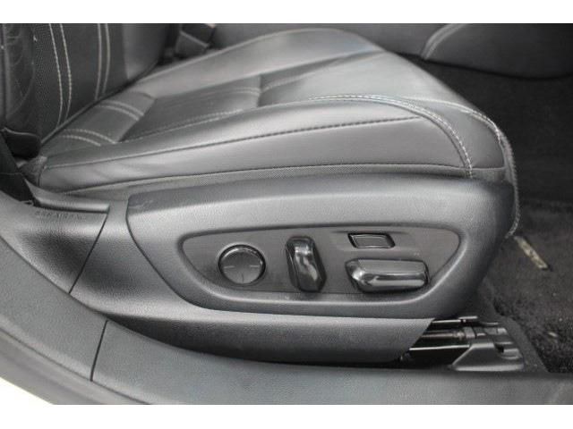 TOYOTA LEXUS ES300H 2019 Image 31