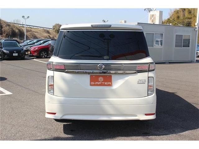 NISSAN ELGRAND 2017 Image 31