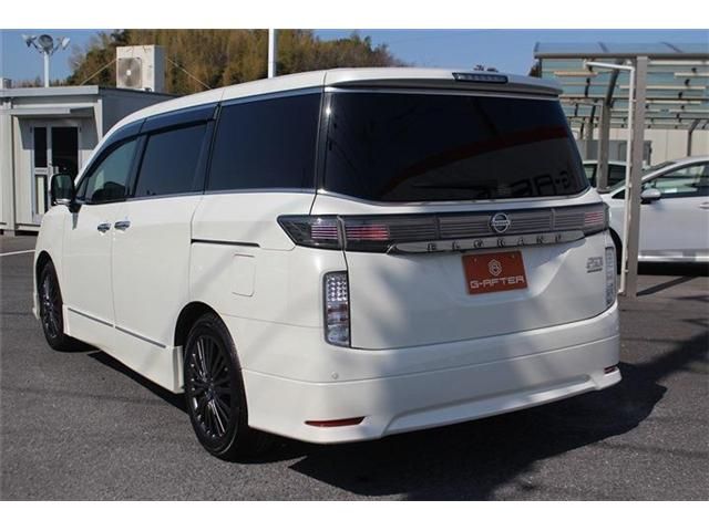 NISSAN ELGRAND 2017 Image 31