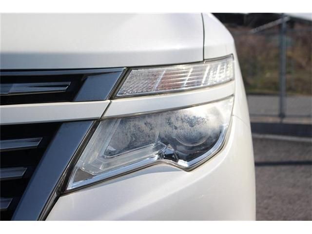 NISSAN ELGRAND 2017 Image 31