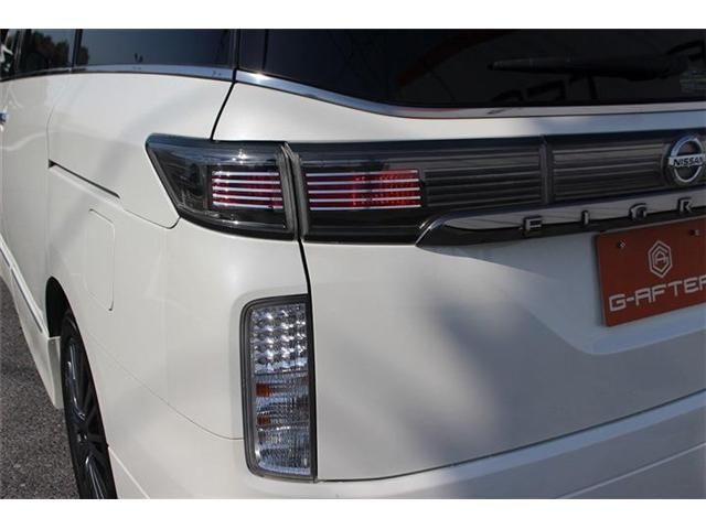 NISSAN ELGRAND 2017 Image 31