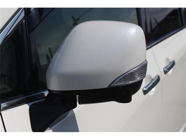 NISSAN ELGRAND 2017 Image 31