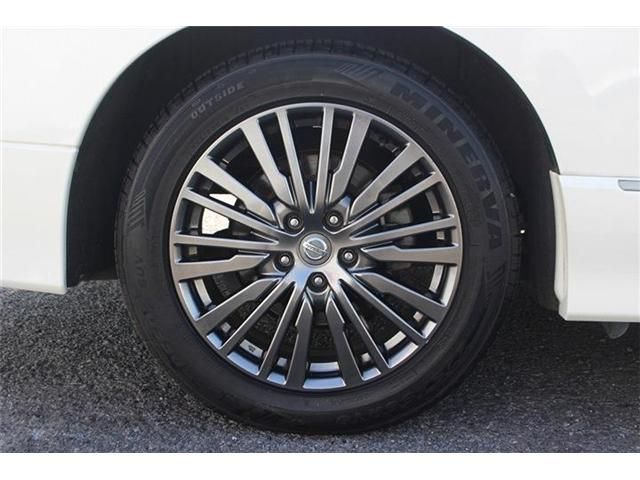 NISSAN ELGRAND 2017 Image 31