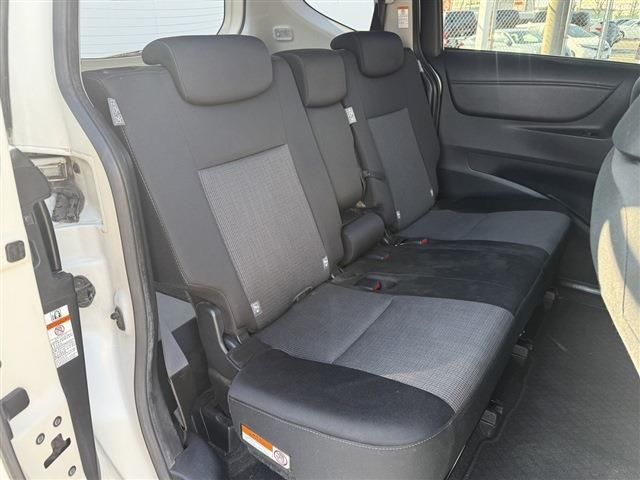 TOYOTA SIENTA HYBRID 2019 Image 31