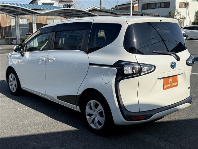 TOYOTA SIENTA HYBRID 2019 Image 31